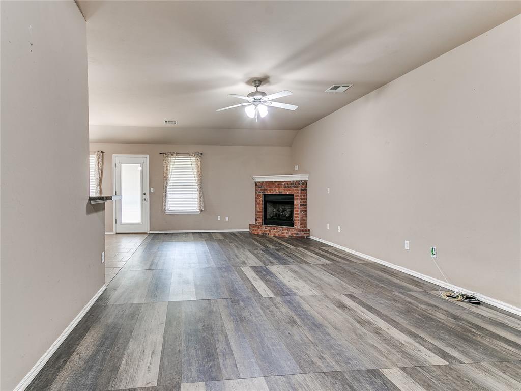 404 S Castle Ridge Lane Property Photo 15