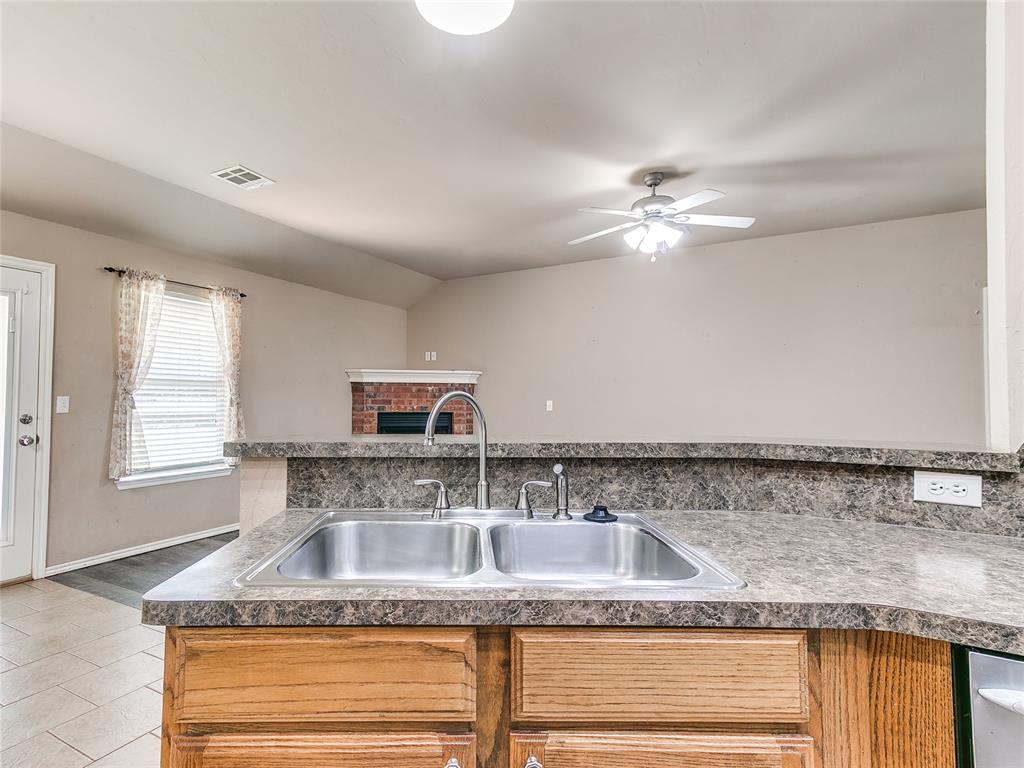 404 S Castle Ridge Lane Property Photo 37