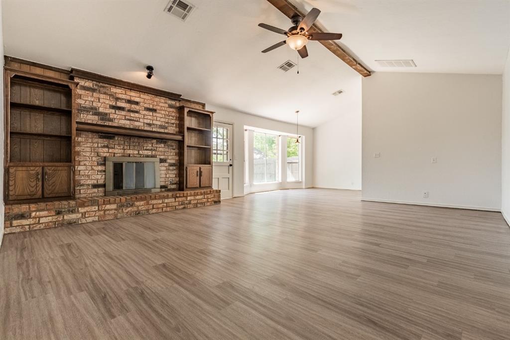 1006 W Neptune Road Property Photo 2