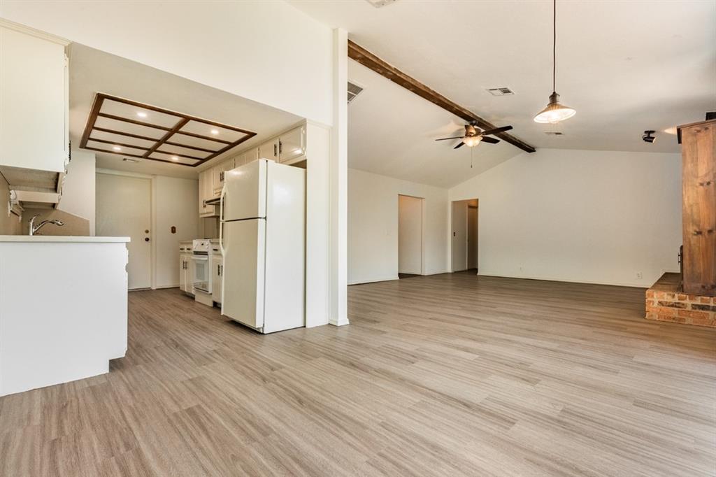 1006 W Neptune Road Property Photo 5