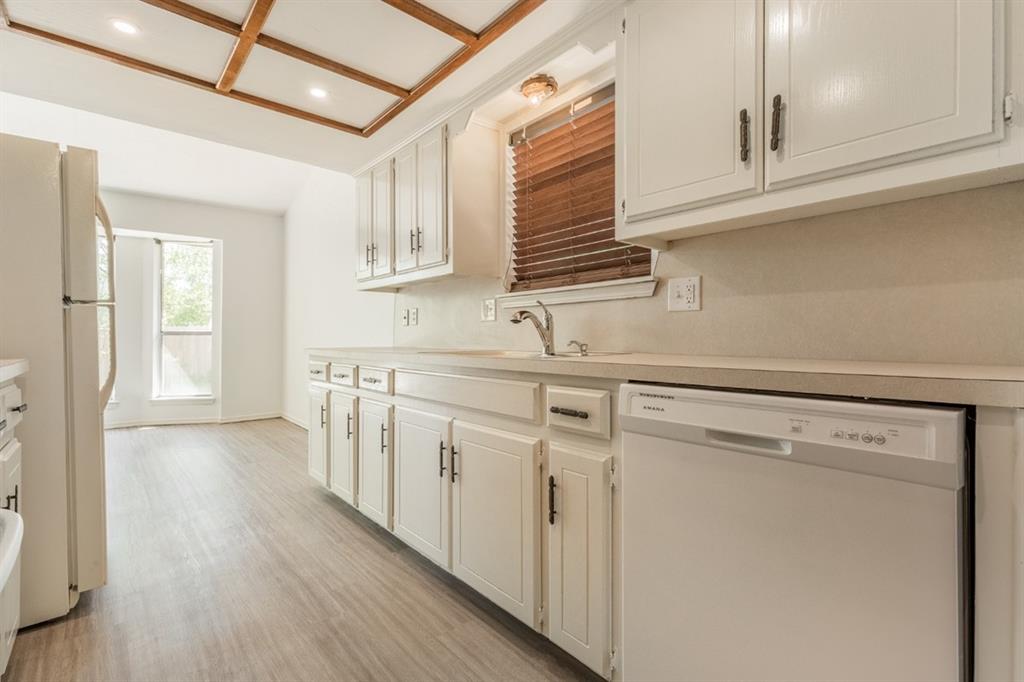 1006 W Neptune Road Property Photo 8