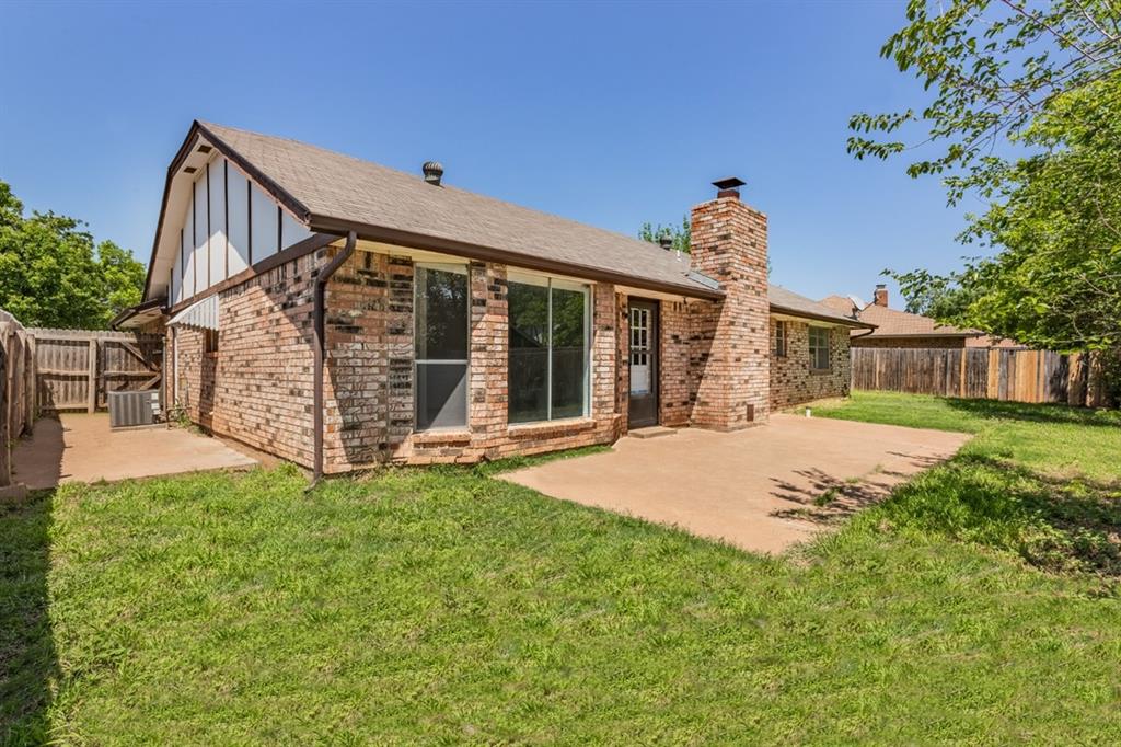 1006 W Neptune Road Property Photo 14
