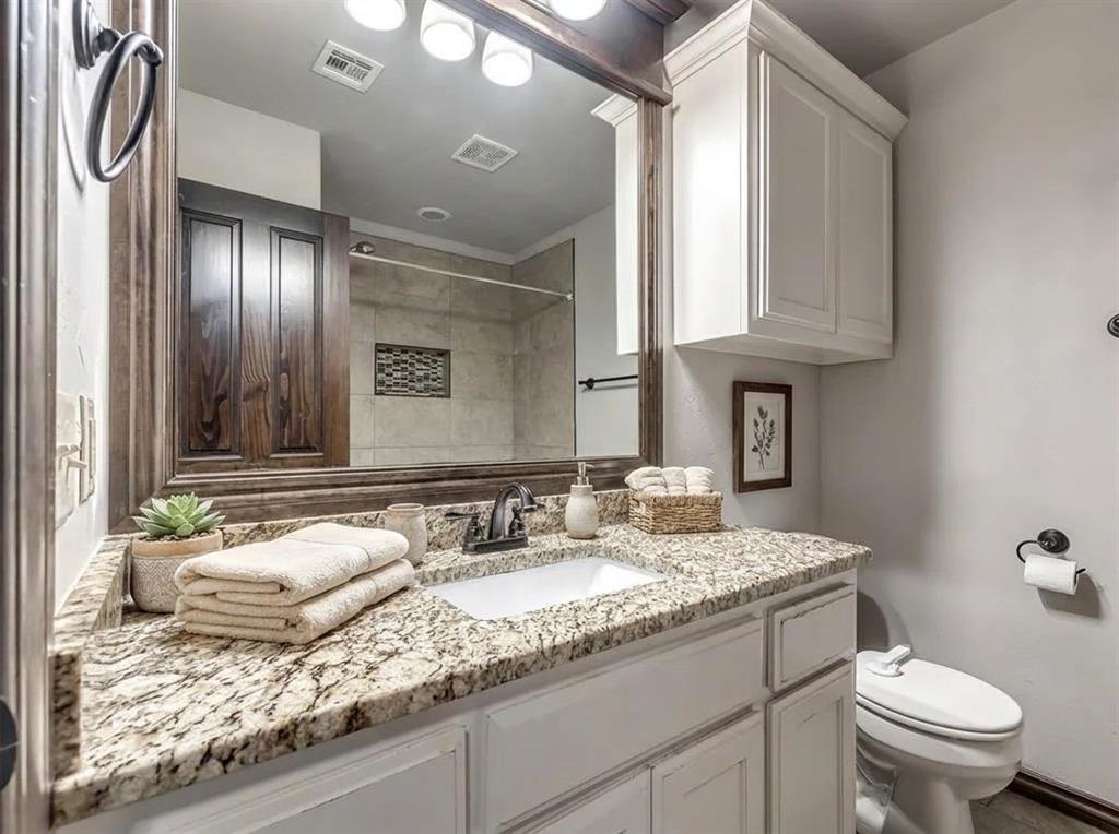 2409 Santa Monica Drive Property Photo 15