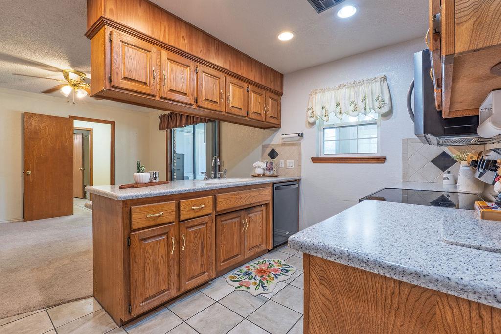1109 W Washington Circle Property Photo 17