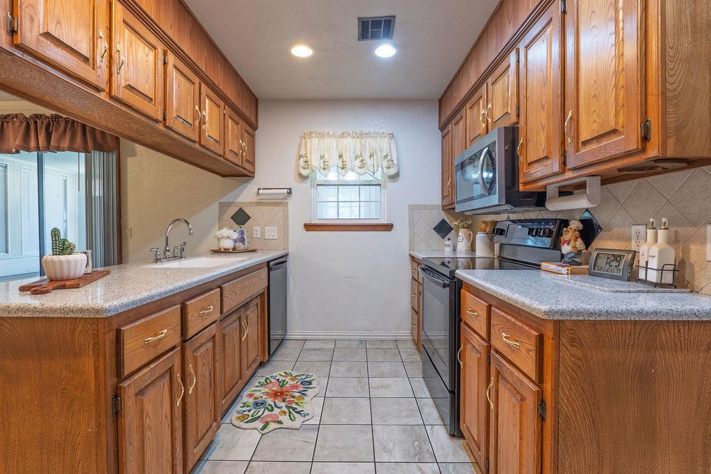 1109 W Washington Circle Property Photo 18