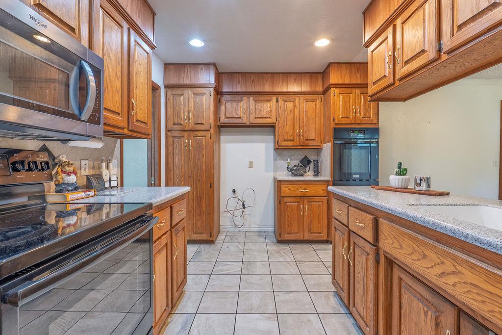 1109 W Washington Circle Property Photo 21