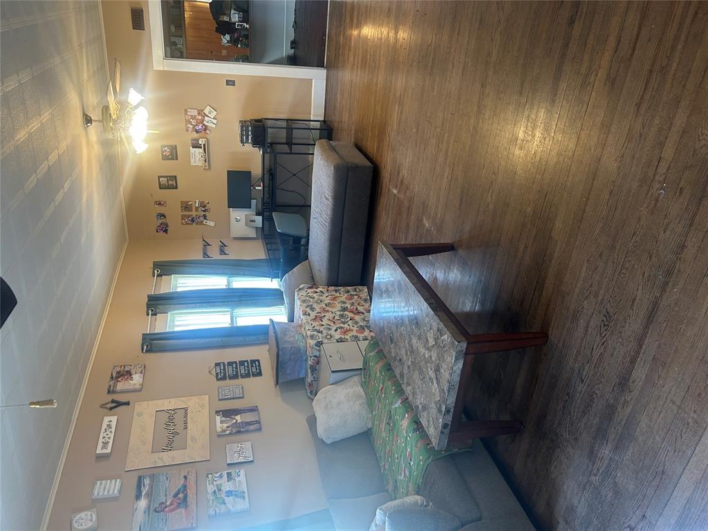 518 S Penn Avenue Property Photo 7