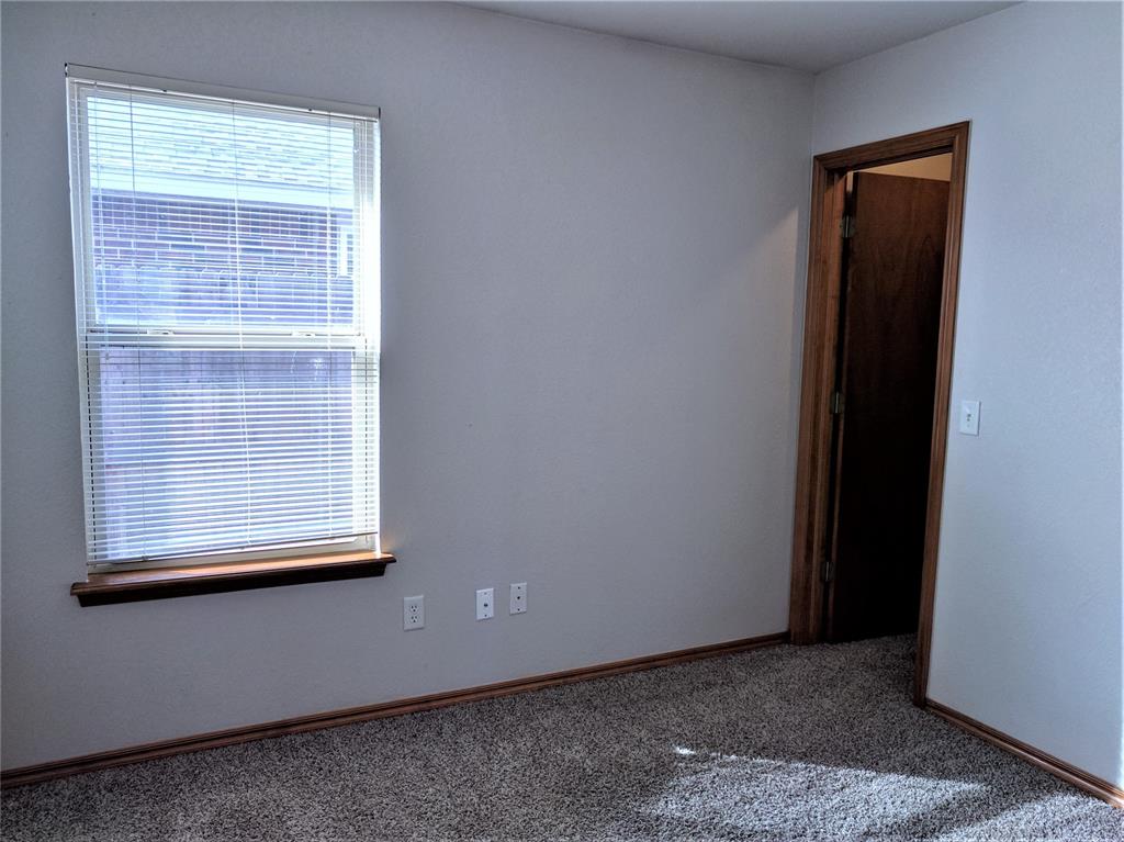 2821 East Lake Drive Property Photo 3