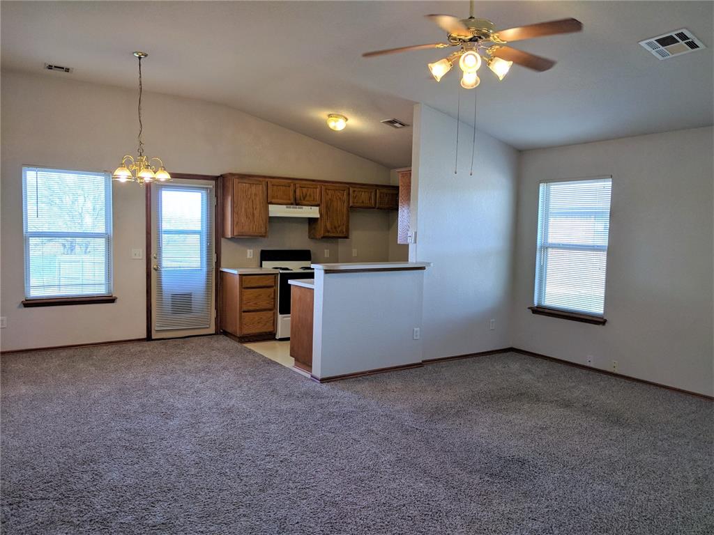 2821 East Lake Drive Property Photo 9