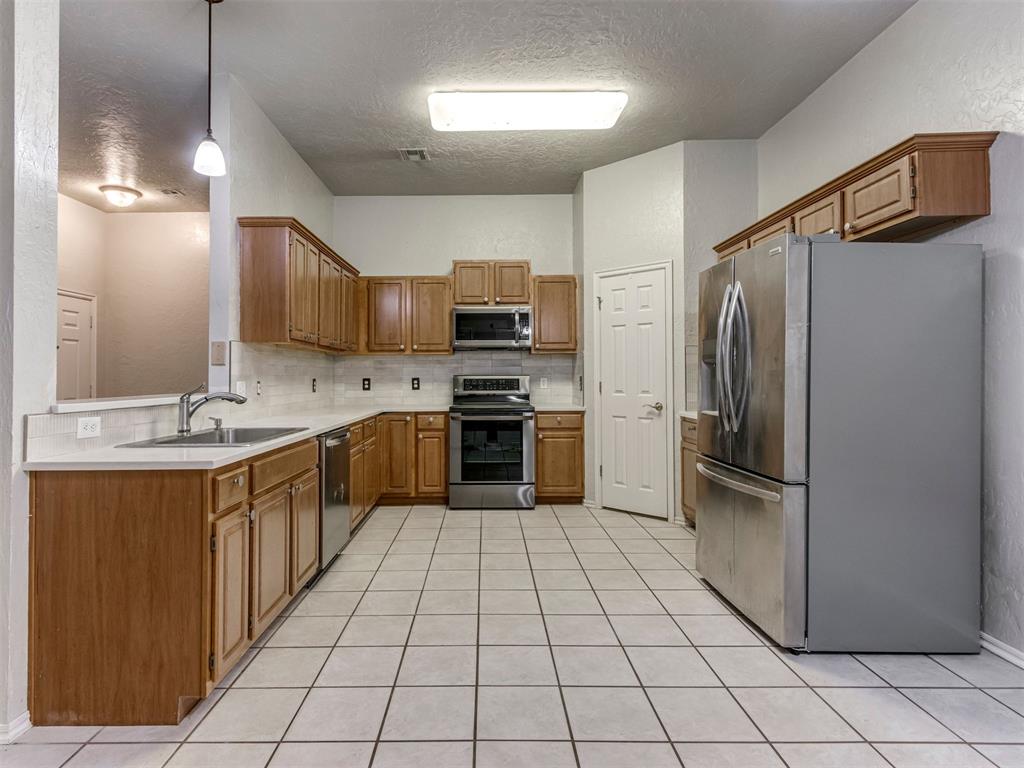2131 Nw 155th Street Property Photo 7