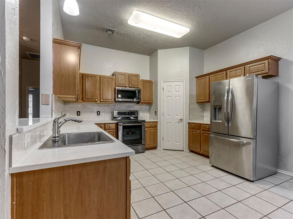2131 Nw 155th Street Property Photo 8