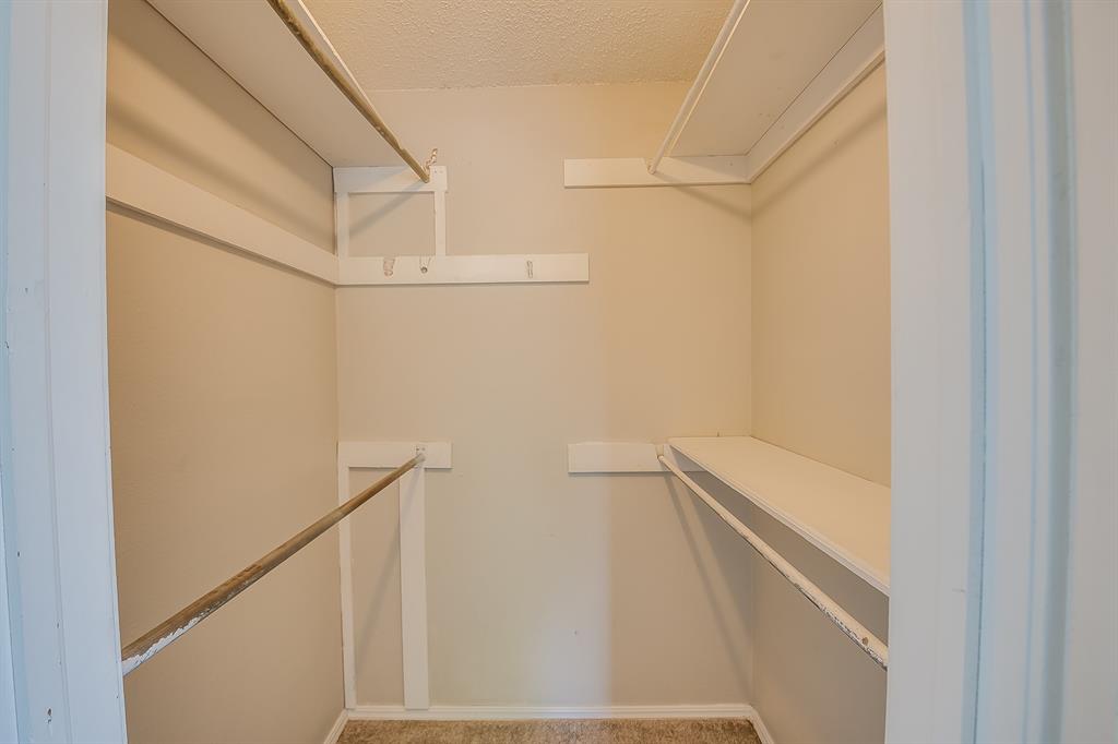 9305 S Winston Way Property Photo 26