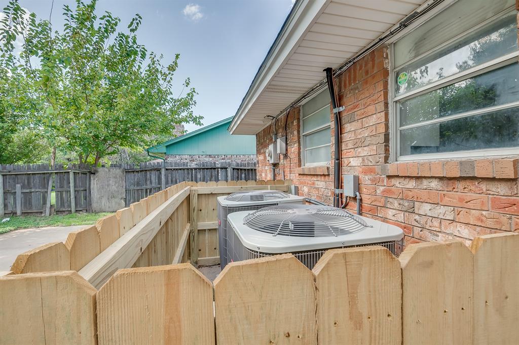 9305 S Winston Way Property Photo 31