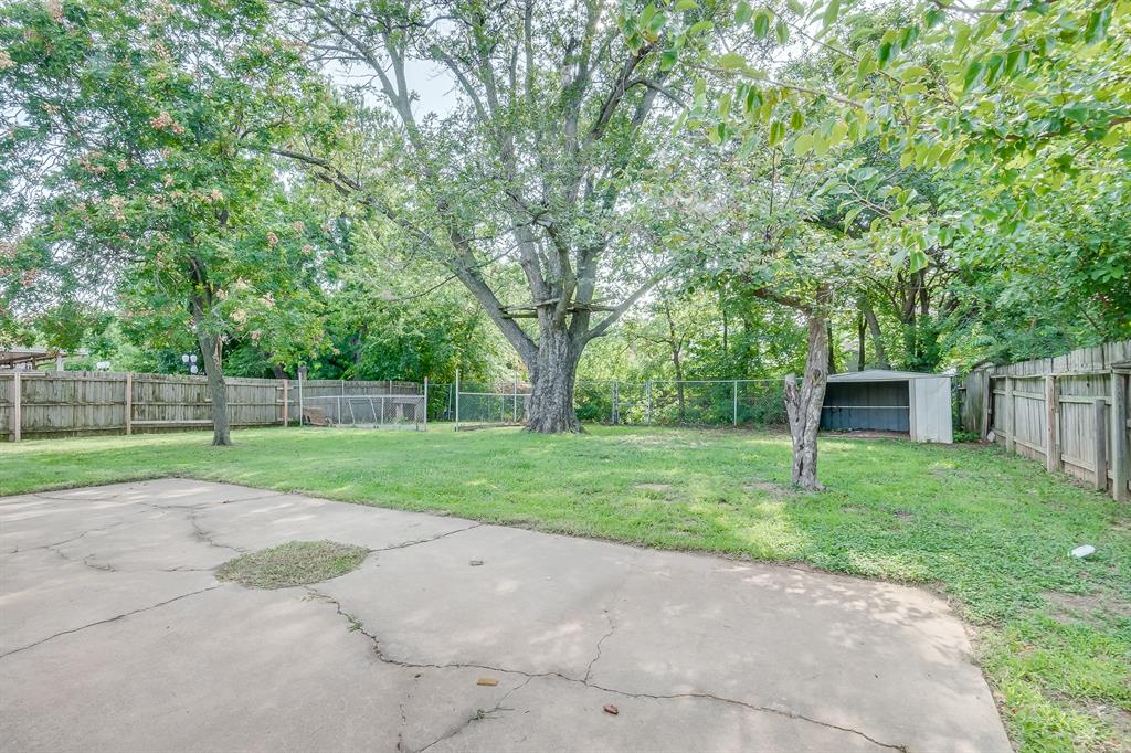 9305 S Winston Way Property Photo 32