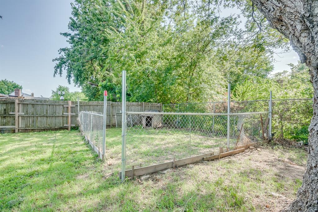 9305 S Winston Way Property Photo 33