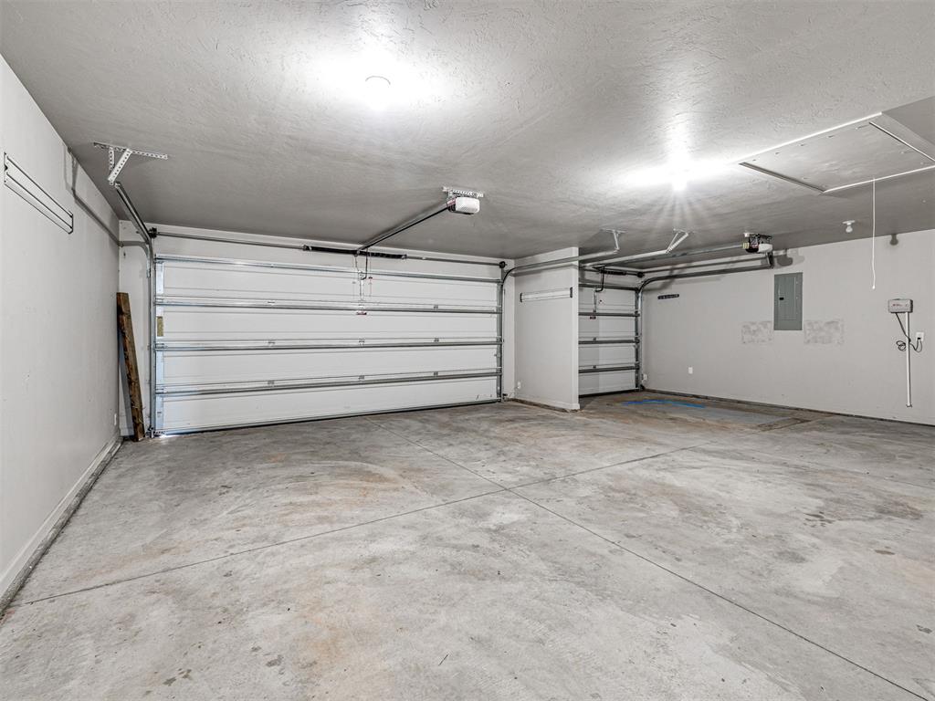 4305 Nw 156th Place Property Photo 46