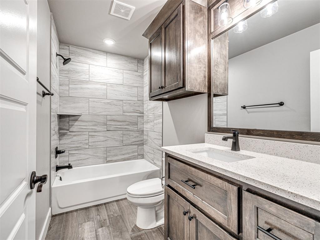 4305 Nw 156th Place Property Photo 49