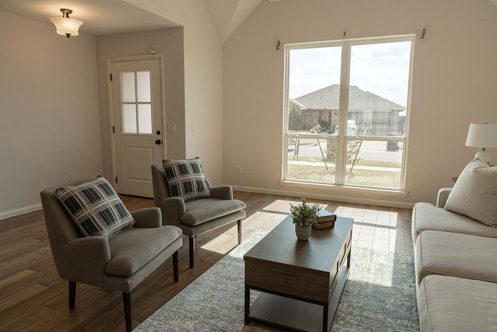 18340 Autumn Grove Drive Property Photo 6