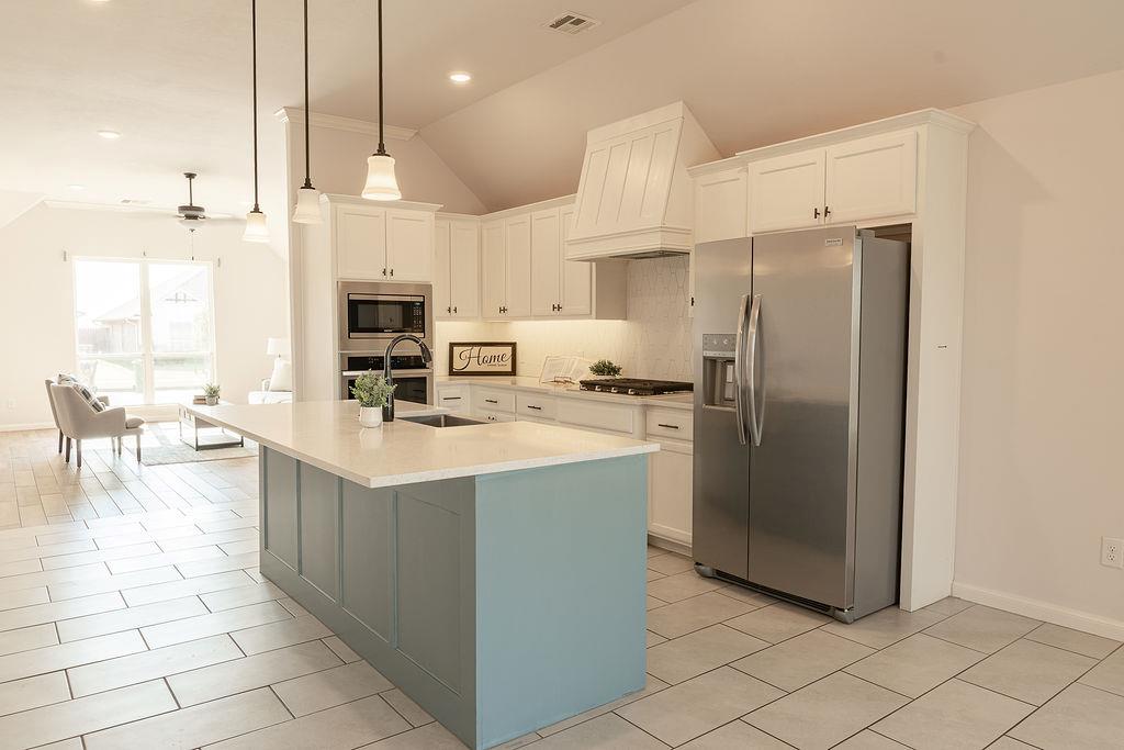 18340 Autumn Grove Drive Property Photo 13