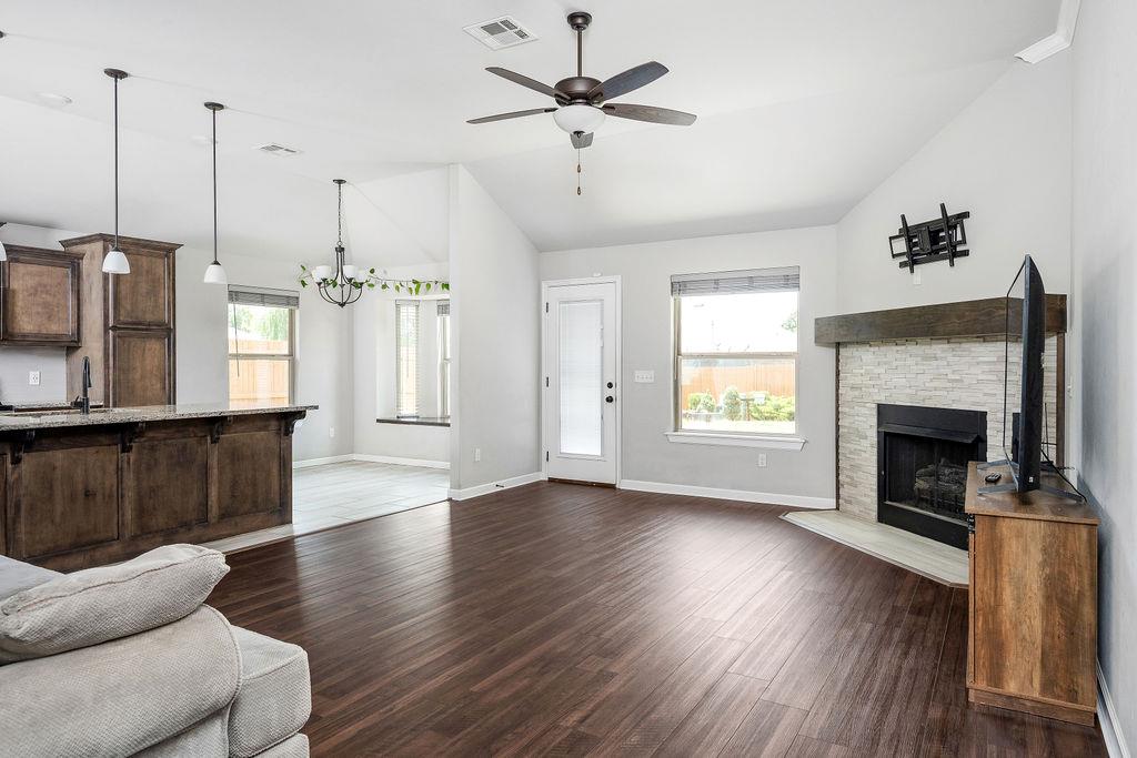 15909 Capulet Drive Property Photo 3