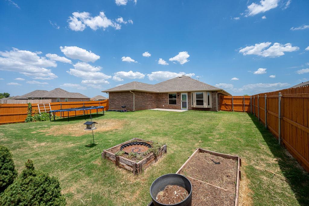 15909 Capulet Drive Property Photo 30