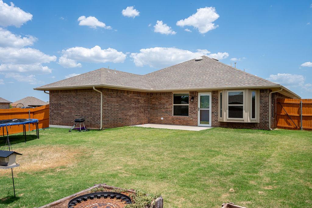 15909 Capulet Drive Property Photo 31