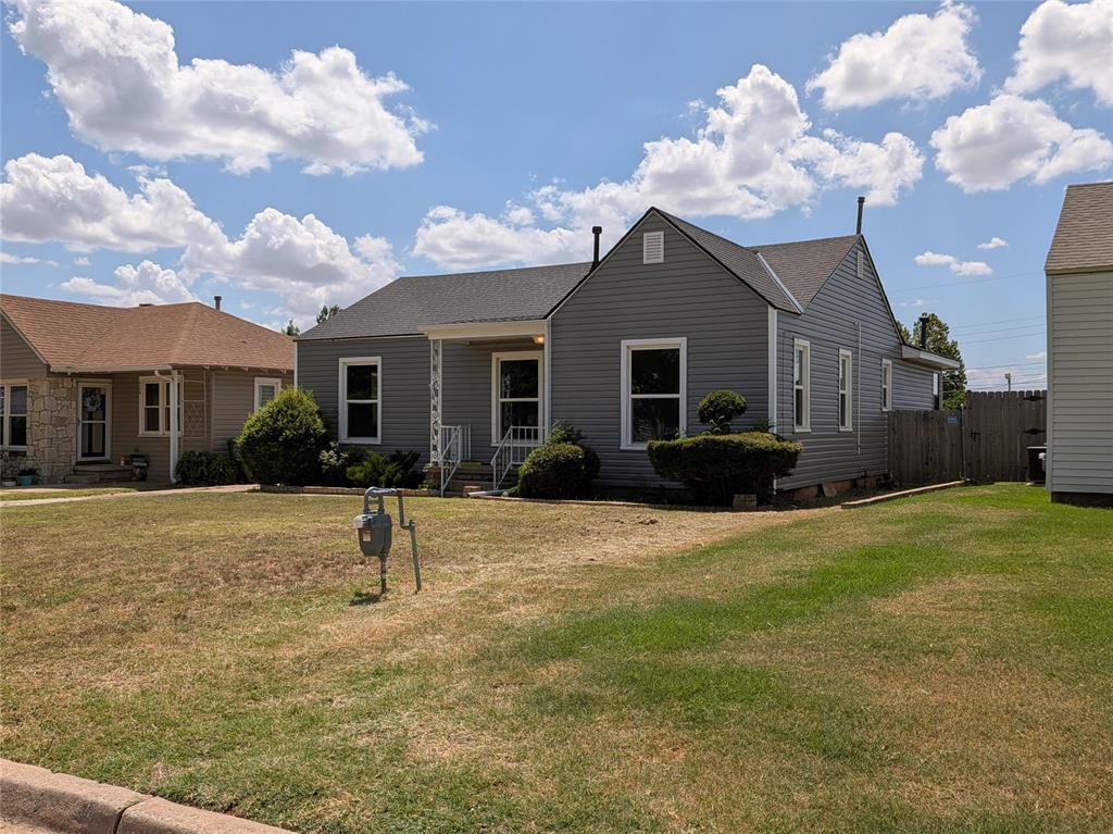 422 S 9th Street Property Photo 2