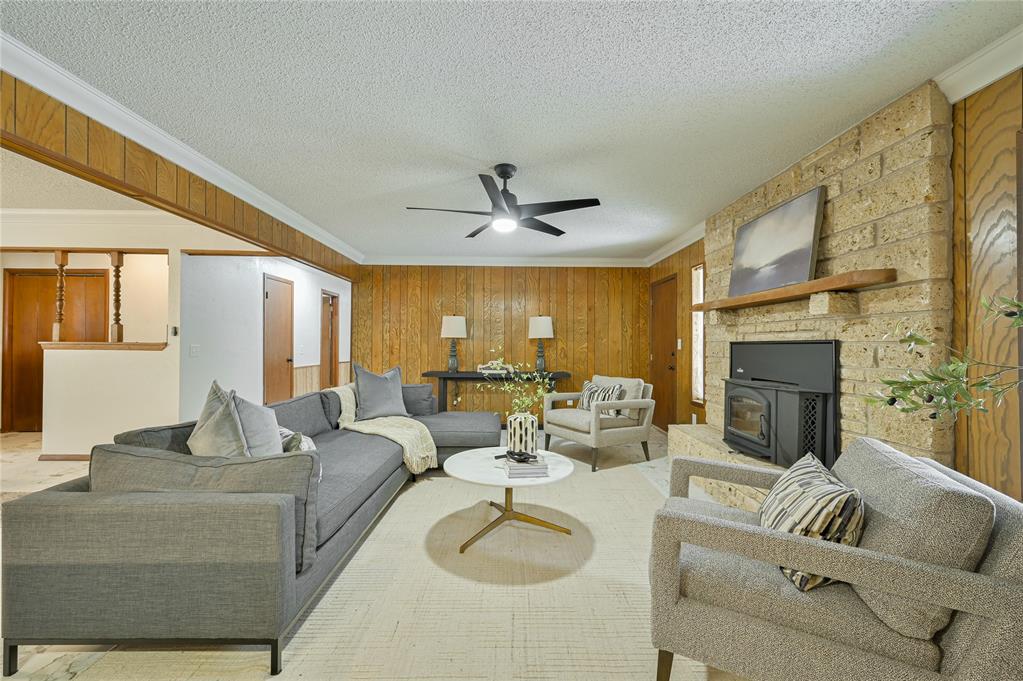 1172 Woodcrest Drive Property Photo 12