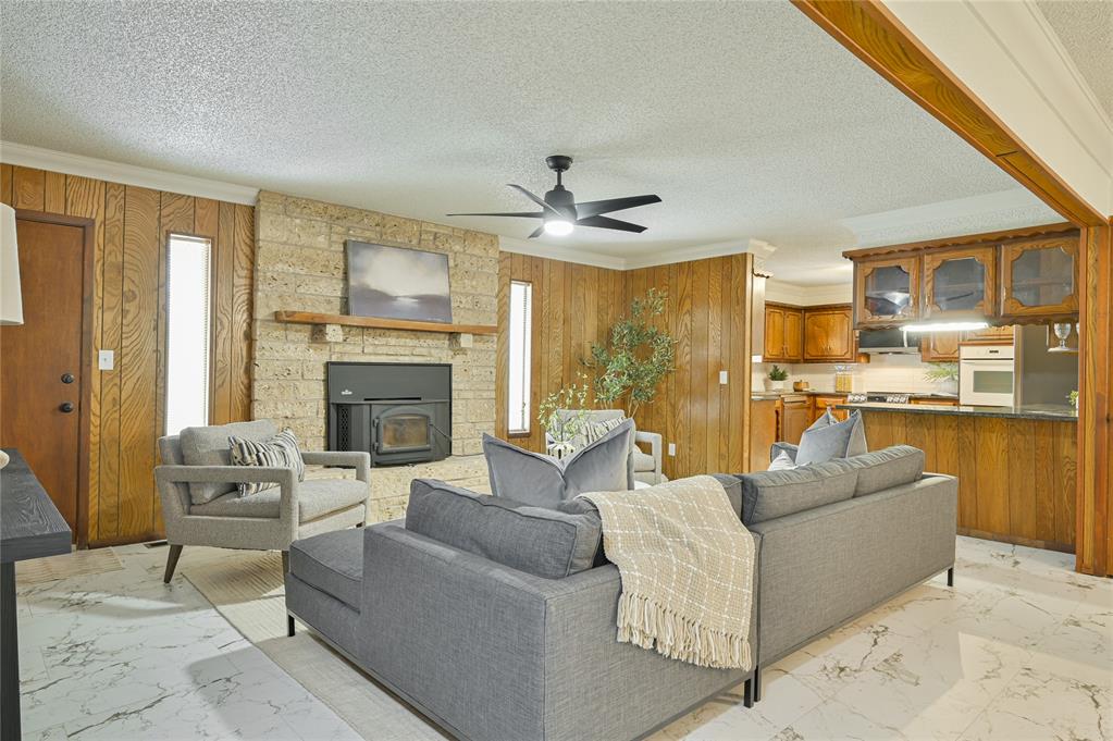 1172 Woodcrest Drive Property Photo 14