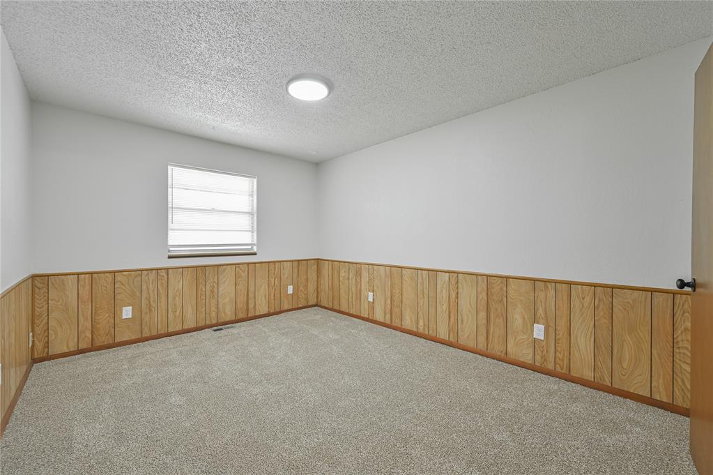 1172 Woodcrest Drive Property Photo 24
