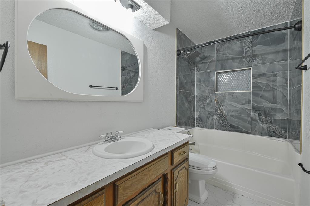 1172 Woodcrest Drive Property Photo 25