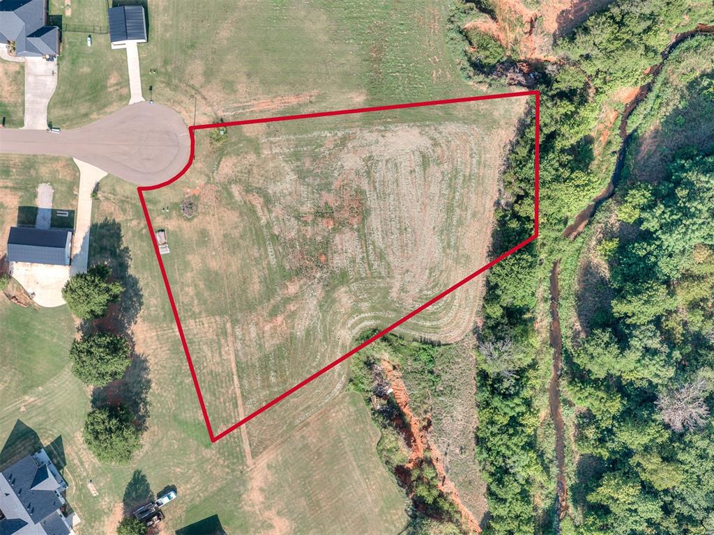 3942 Bluestem Circle Property Photo 3