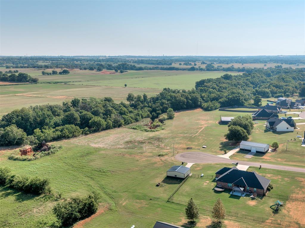 3942 Bluestem Circle Property Photo 5
