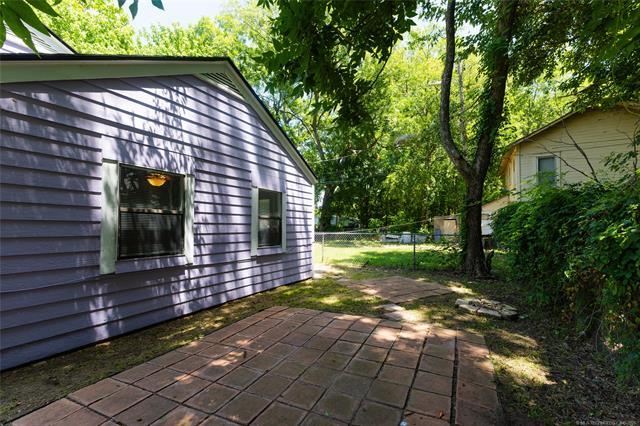 512 N Francis Street Property Photo 27