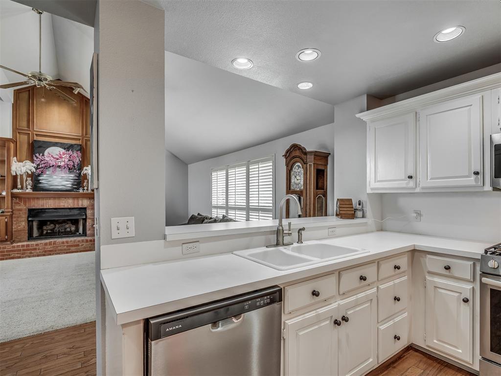 4108 Wood Castle Street Property Photo 12
