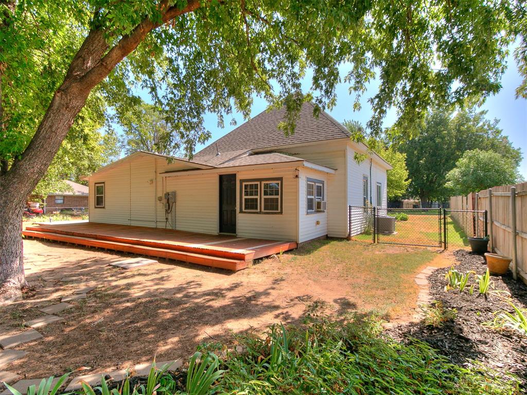 305 Se 1st Street Property Photo 35