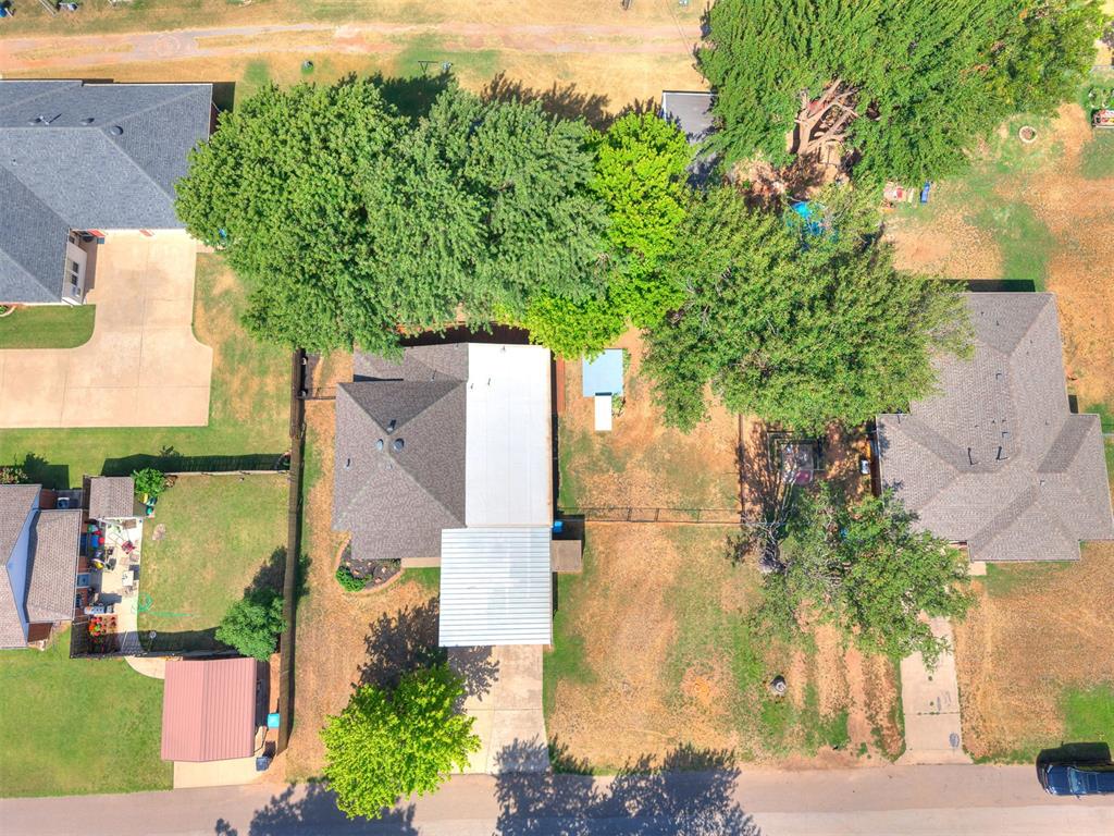 305 Se 1st Street Property Photo 44