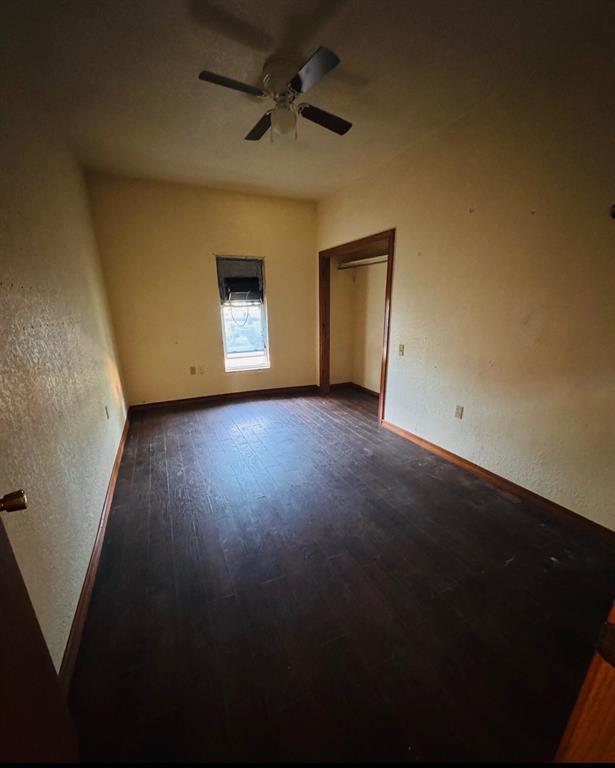 502 N Avenue B Property Photo 11