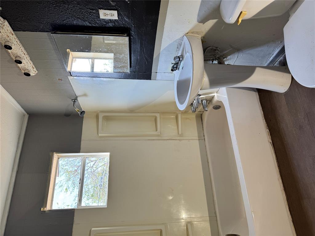 3309 S Goff Avenue Property Photo 4