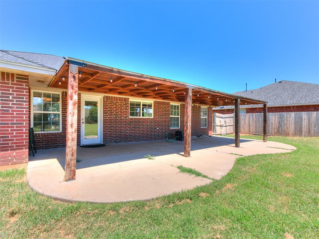 16104 Cantera Creek Drive Property Photo 3