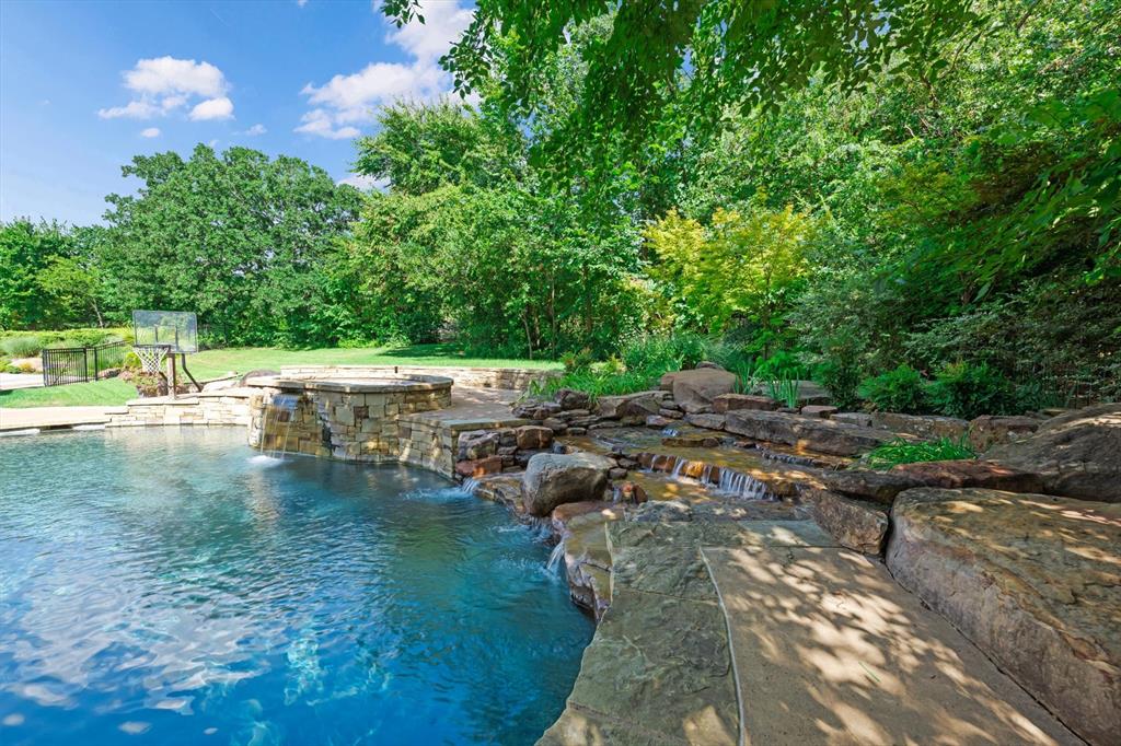 6508 Hackberry Trail Property Photo 7