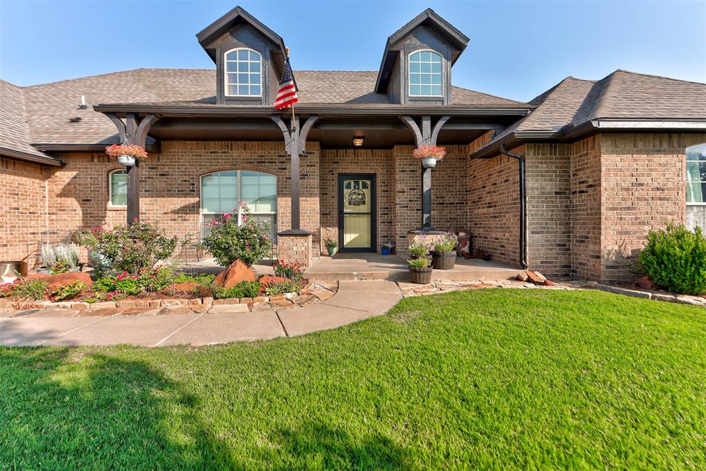 1479 Sunset Circle Property Photo 3