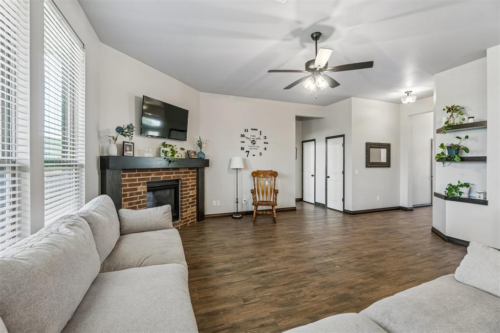 11245 Nw 135th Street Property Photo 16