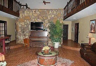 10500 S Garnada Lane Property Photo 2