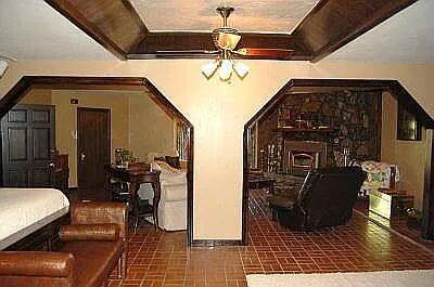 10500 S Garnada Lane Property Photo 4