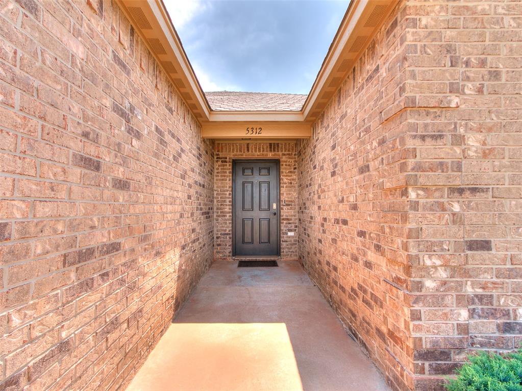 5312 Nicole Drive Property Photo 6