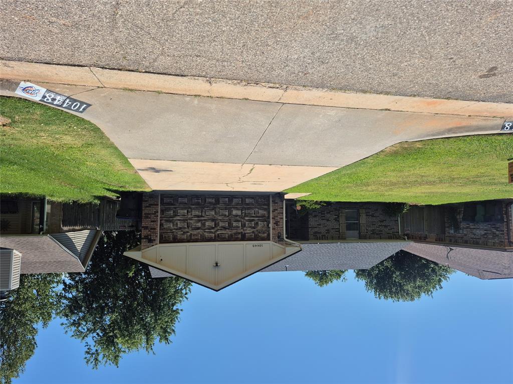 10448 Exter Avenue Property Photo 2