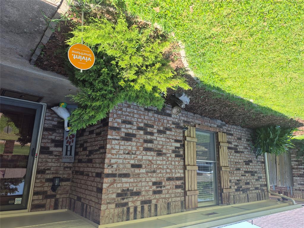 10448 Exter Avenue Property Photo 5