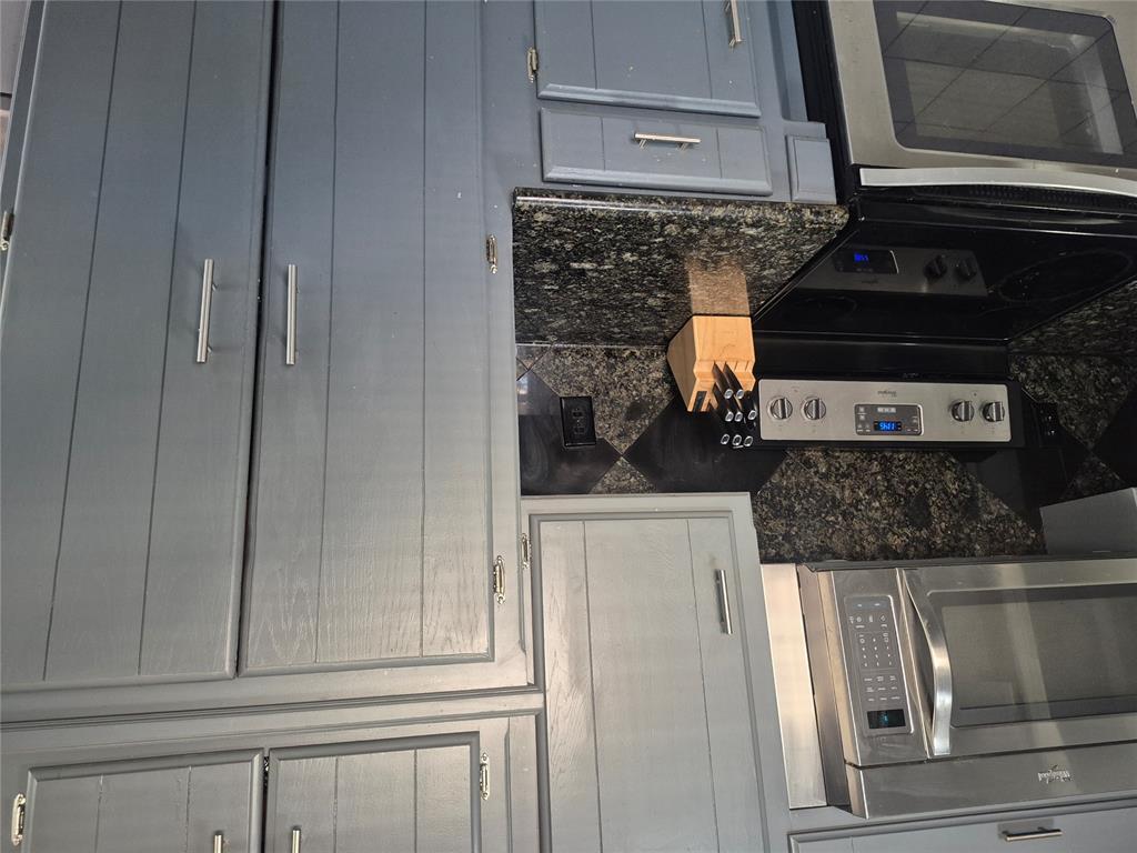 10448 Exter Avenue Property Photo 11