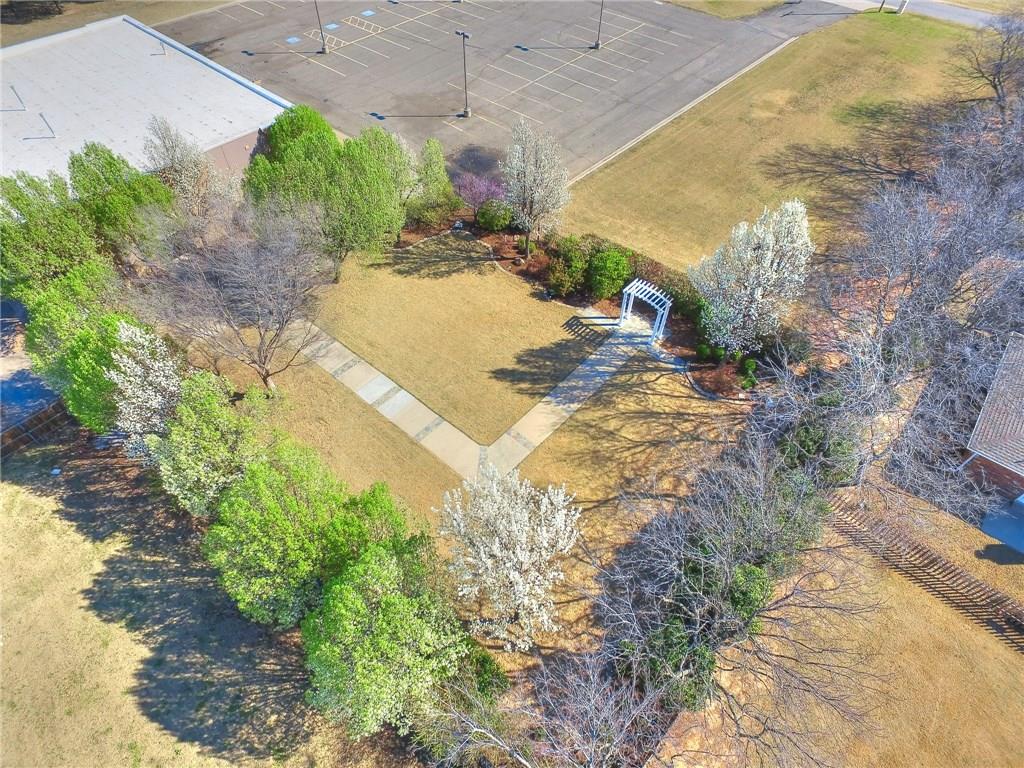 9101 S Robinson Avenue Property Photo 36
